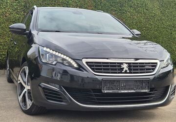 Peugeot 308 184.000 km 8.900 &euro; Essen 45356