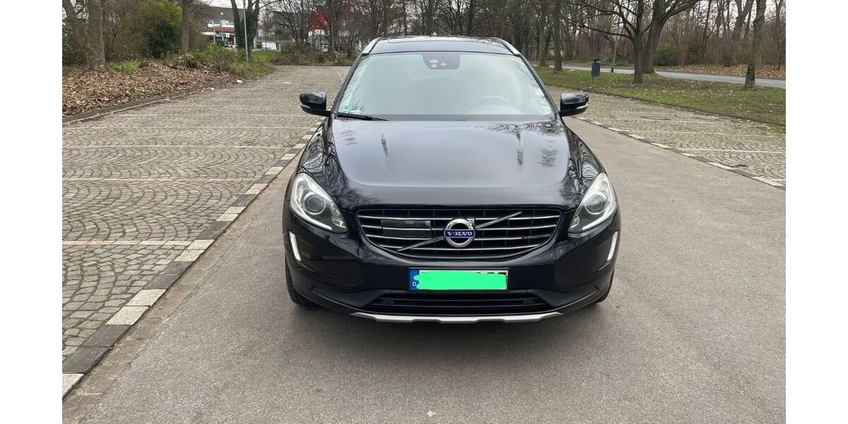 Volvo XC60 151.000 km 18.200 &euro; Duisburg 47249