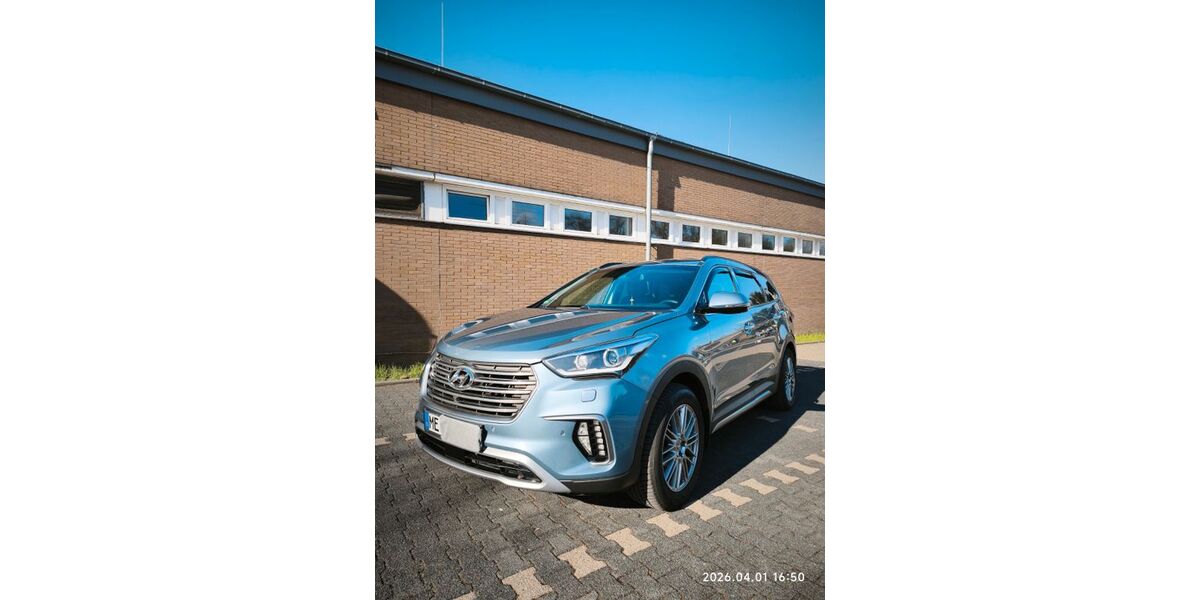 Hyundai Grand Santa Fe 121.700 km 22.450 &euro; Velbert 42549