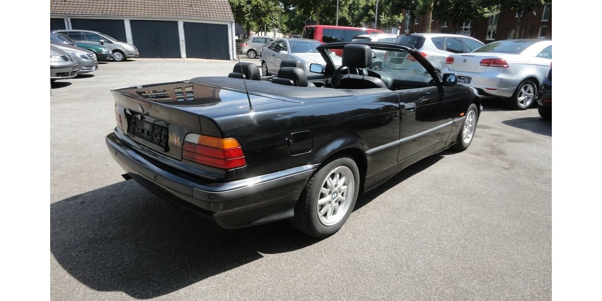 BMW 318i Exclusiv Edition Klimatr.Leder SHZ PDC 220.000 km 5.900 &euro; Neuss 41462