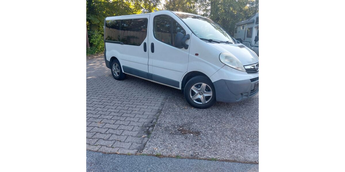 Opel Vivaro 280.000 km 3.800 &euro; Dinslaken 46539