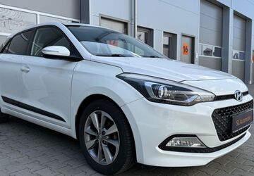 Hyundai i20 95.389 km 8.995 &euro; Willich 47877