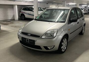 Ford Fiesta 125.000 km 1.700 &euro; Essen 45326