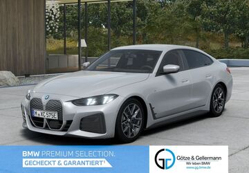 BMW i4 22.412 km 52.950 &euro; Mülheim 45472