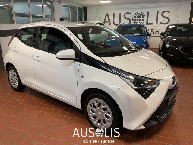 Toyota Aygo (X) 51.000 km 11.390 &euro; Wülfrath 42489