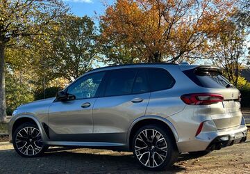 BMW X5 M 87.000 km 73.000 &euro; Krefeld 47802