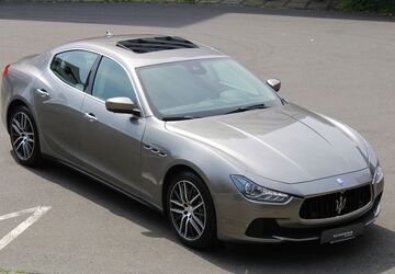 Maserati Ghibli 18.046 km 34.490 &euro; Düsseldorf 40233