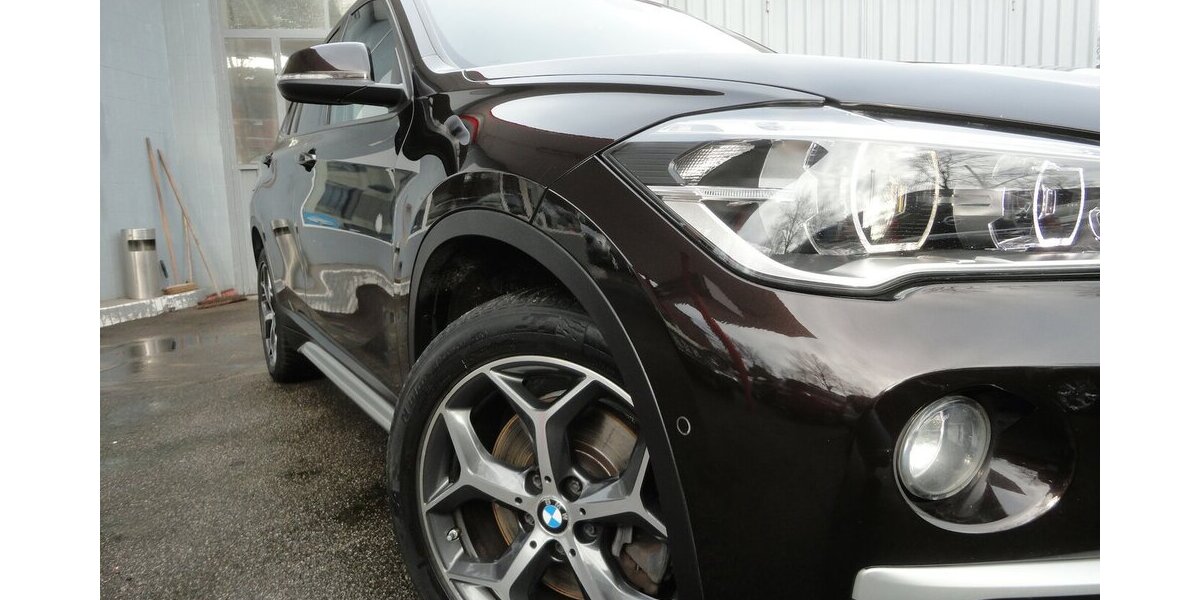 BMW X1 20 d xLine 4x4 Autom Navi Leder SHZ PDC LED 208.000 km 14.999 &euro; Neuss 41462