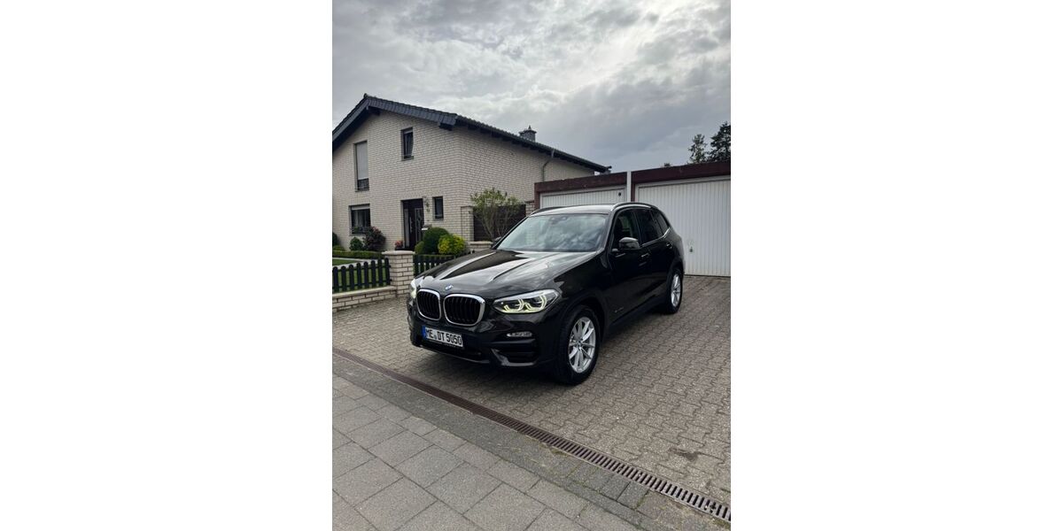BMW X3 175.000 km 19.999 &euro; Düsseldorf 40468