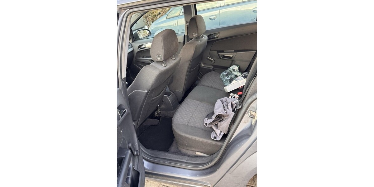 Opel Astra H 158.000 km 3.200 &euro; Düsseldorf 40213