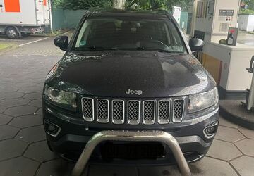 Jeep Compass 122.000 km 9.200 &euro; Duisburg 47198