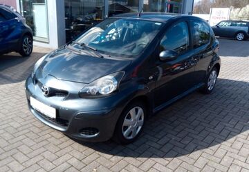 Toyota Aygo (X) 116.000 km 1.950 &euro; Ratingen 40882