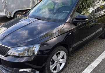 Skoda Fabia 52.000 km 9.900 &euro; Kaarst Büttgen 41564