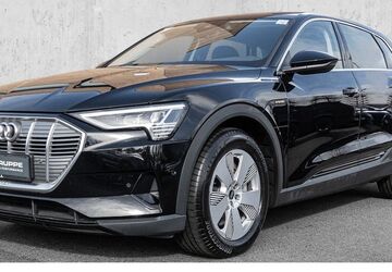 Audi e-tron 42.551 km 26.450 &euro; Düsseldorf 40474
