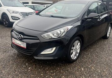 Hyundai i30 95.000 km 9.750 &euro; Kamp-Lintfort 47475