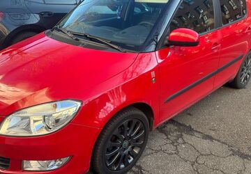 Skoda Fabia 114.000 km 4.900 &euro; Düsseldorf 40233