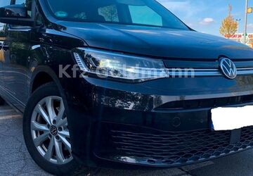 VW Caddy Maxi 158.300 km 22.745 &euro; Duisburg 47167