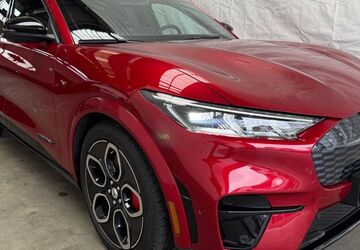 Ford Mustang Mach-E 26.000 km 39.900 &euro; Düsseldorf 40589