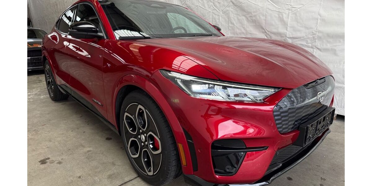 Ford Mustang Mach-E 26.000 km 39.900 &euro; Düsseldorf 40589