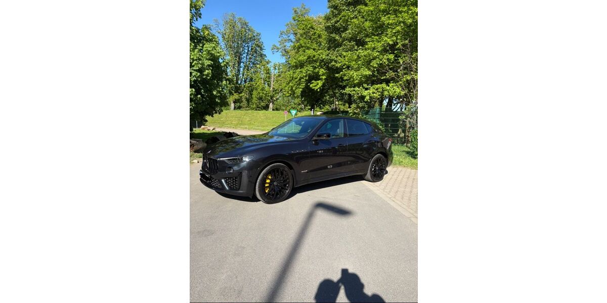Maserati Levante 108.000 km 36.900 &euro; Neuss 41468