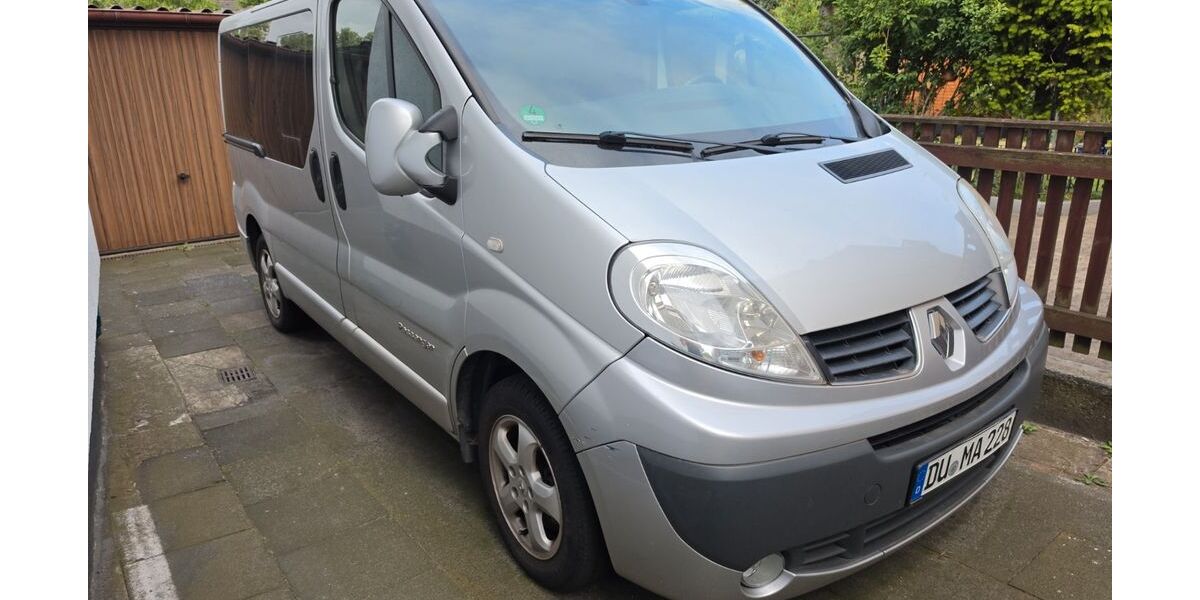 Renault Trafic 221.100 km 9.900 &euro; Duisburg 47249
