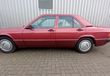 Mercedes-Benz 190 207.000 km 6.250 &euro; Krefeld 47803