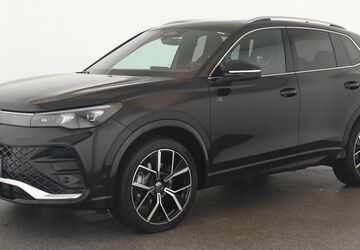 VW Tiguan 14.500 km 46.284 &euro; Düsseldorf 40233