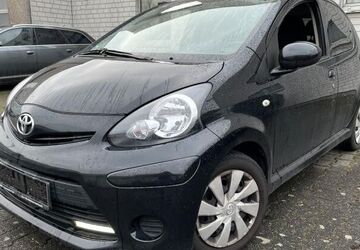 Toyota Aygo (X) 162.000 km 4.999 &euro; Dinslaken 46539