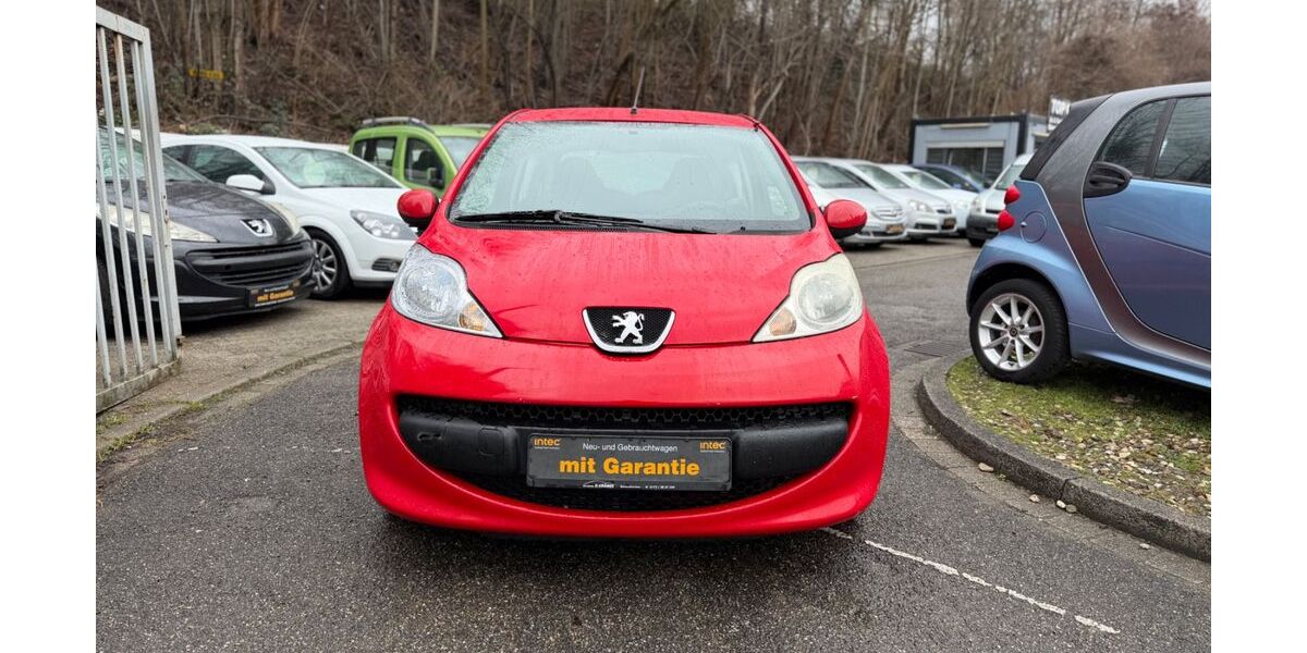 Peugeot 107 183.847 km 1.499 &euro; Essen 45145