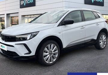 Opel Grandland (X) 14.638 km 23.598 &euro; Ratingen 40878
