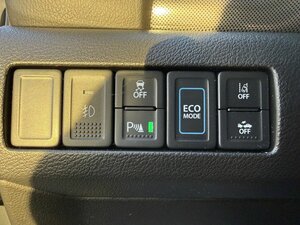 Suzuki Vitara 1.5 Comfort+ AGS +Navi+CarPlay+Sitzhzg.+ 38.225 km 20.888 &euro; Meerbusch 40667