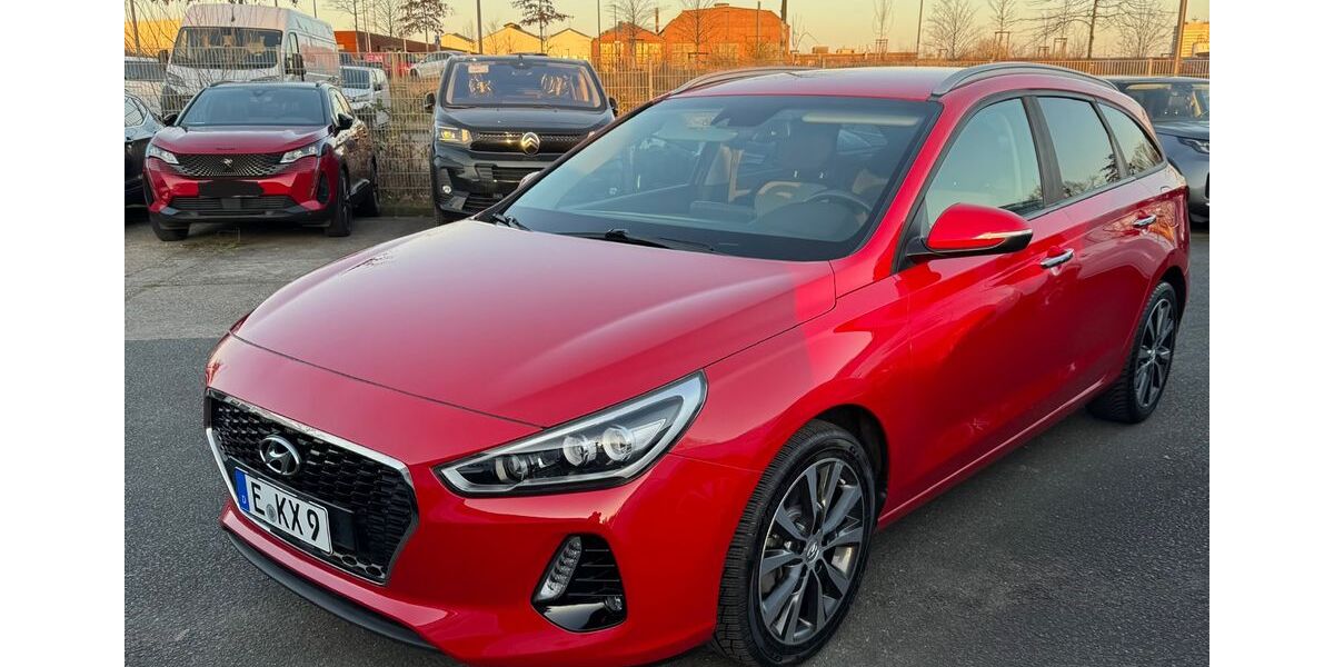 Hyundai i30 53.700 km 12.490 &euro; Essen 45326