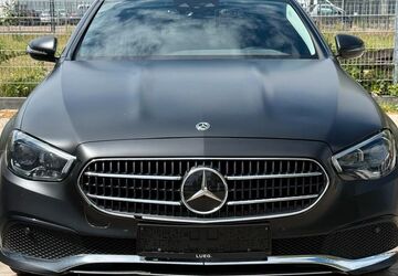 Mercedes-Benz E 220 379.123 km 12.490 &euro; Duisburg 47169