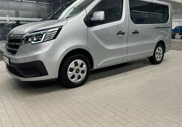 Renault Trafic 23.906 km 33.890 &euro; Oberhausen (am CentrO) 46047