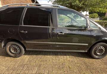 VW Sharan 319.000 km 2.900 &euro; Dinslaken 46535