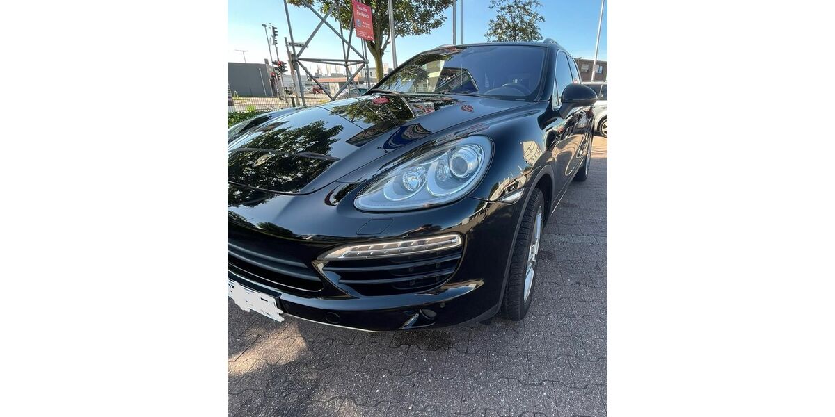Porsche Cayenne 190.000 km 19.000 &euro; Düsseldorf 40235