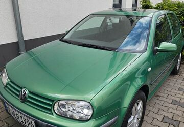 VW Golf 218.757 km 1.499 &euro; Duisburg 47137