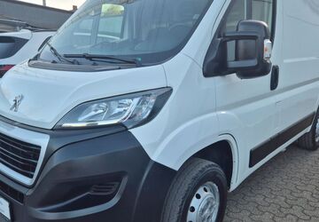 Peugeot Boxer 118.000 km 11.850 &euro; Düsseldorf 40591