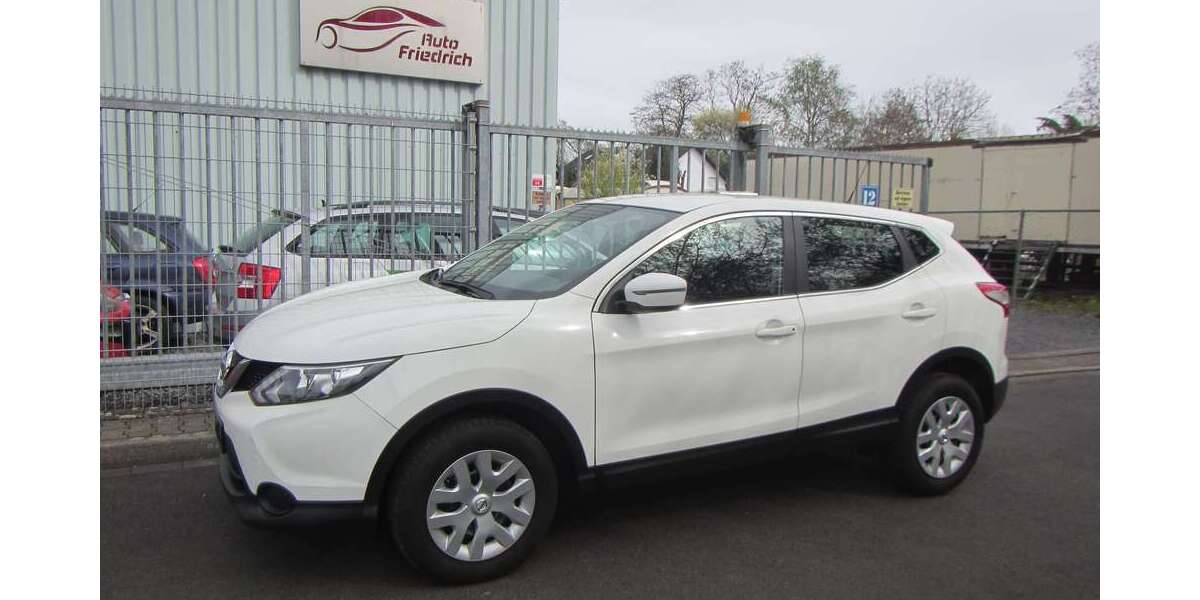 Nissan Qashqai 90.000 km 8.900 &euro; Düsseldorf 40235