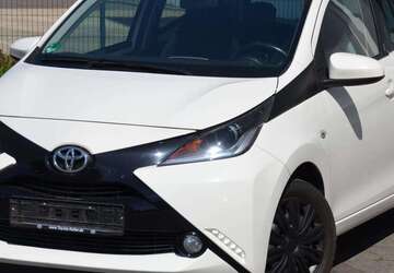 Toyota Aygo 139.792 km 6.890 &euro; Düsseldorf 40599