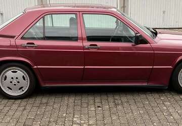 Mercedes-Benz 190 241.800 km 26.500 &euro; Moers 47441