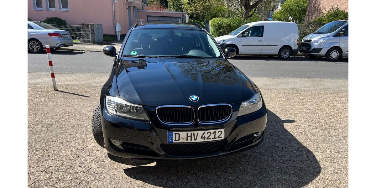 BMW 318 141.000 km 6.900 &euro; Düsseldorf 40599