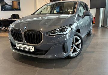 BMW 220 Active Tourer 8.299 km 30.270 &euro; Duisburg 47119