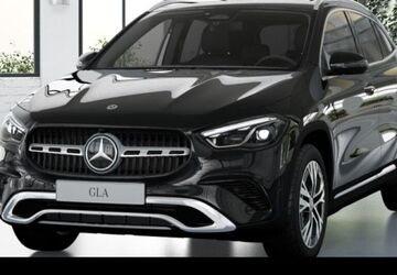 Mercedes-Benz GLA 200 9.900 km 43.990 &euro; Duisburg 47138