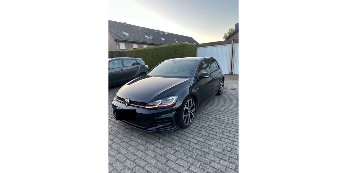 VW Golf 99.500 km 18.700 &euro; Duisburg 47239