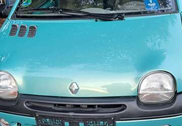 Renault Twingo 102.742 km 2.600 &euro; Düsseldorf 40549