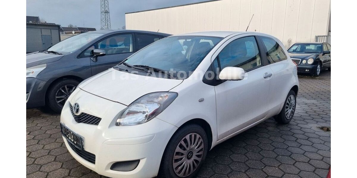 Toyota Yaris 114.000 km 4.599 &euro; Dinslaken 46539