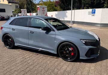 Audi RS3 9.000 km 61.000 &euro; Ratingen 40878
