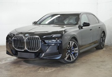 BMW 740 33.626 km 89.840 &euro; Gelsenkirchen 45897