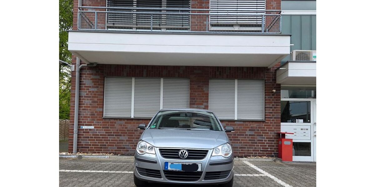 VW Polo 111.000 km 4.950 &euro; Düsseldorf 40721